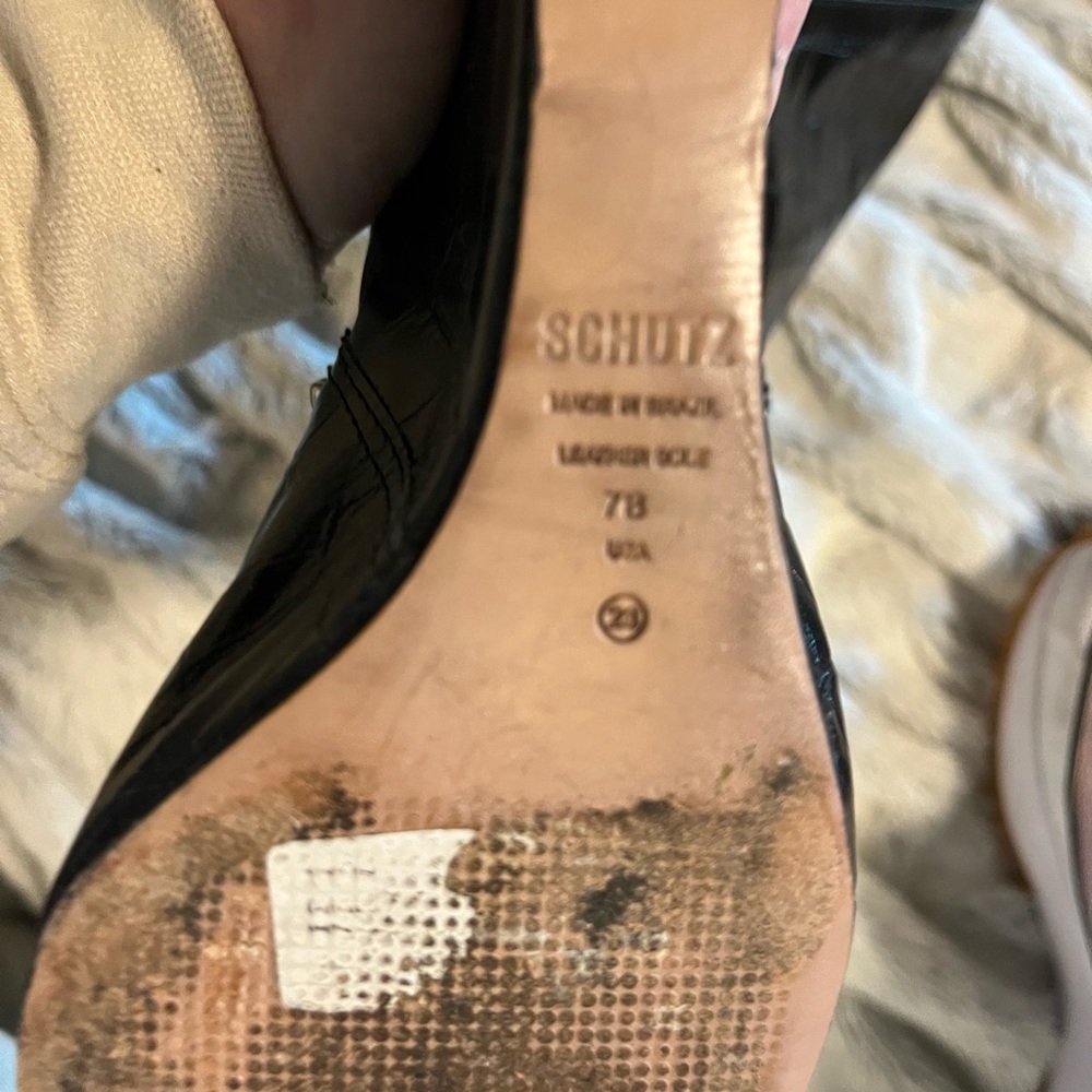 SCHUTZ ♥️ - Picture 2 of 8